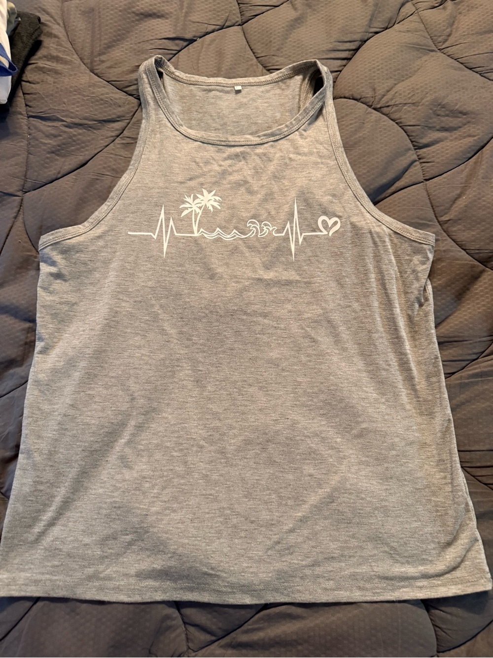 Gray Men’s Tank Top with Palm Wave Heart Graphic